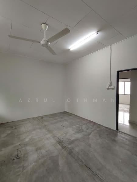 2-storey Terraced House for Sale in Taman Coral Heights (Sikamat) - Azrul Othman - Interior - PropertyGuru.com.my
