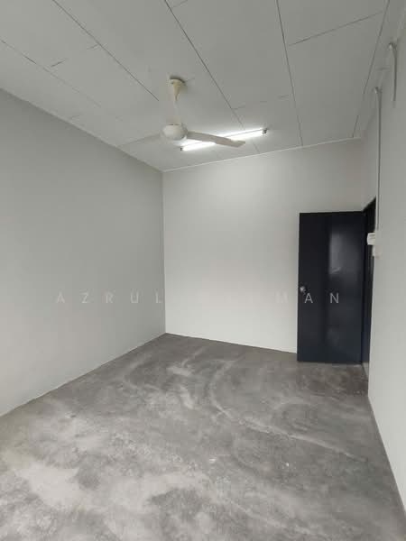 2-storey Terraced House for Sale in Taman Coral Heights (Sikamat) - Azrul Othman - Interior - PropertyGuru.com.my