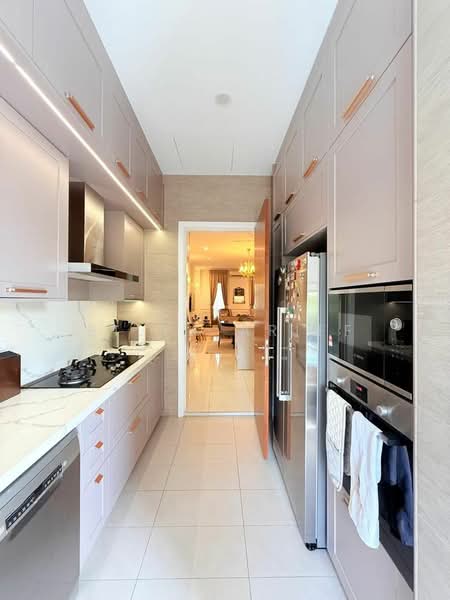 3-storey Terraced House for Rent in Mont Kiara (Kuala Lumpur) - BILYA ARIFF - Kitchen - PropertyGuru.com.my