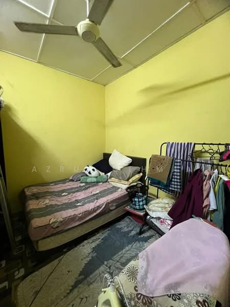 1-storey Terraced House for Sale in Taman Bunga Raya (Mantin) - Azrul Othman - Bedroom - PropertyGuru.com.my