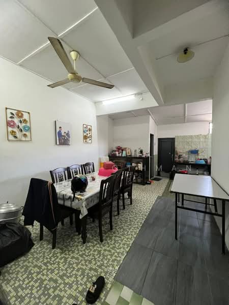 1-storey Terraced House for Sale in Taman Bunga Raya (Mantin) - Azrul Othman - Dining Room - PropertyGuru.com.my