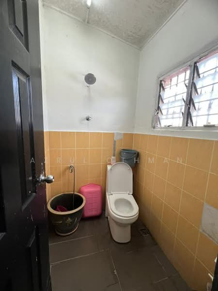 1-storey Terraced House for Sale in Taman Bunga Raya (Mantin) - Azrul Othman - Bathroom - PropertyGuru.com.my
