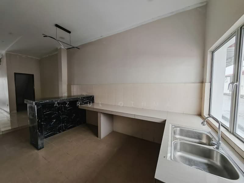 Rumah Teres 2 Tingkat untuk Dijual di Taman Gadong Indah (Labu) - Azrul Othman - Kitchen - PropertyGuru.com.my