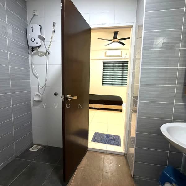 Service Residence for Rent at Sky Oasis Residence (Pangsapuri Oasis 1) - Yvonne Ng - Bathroom - PropertyGuru.com.my