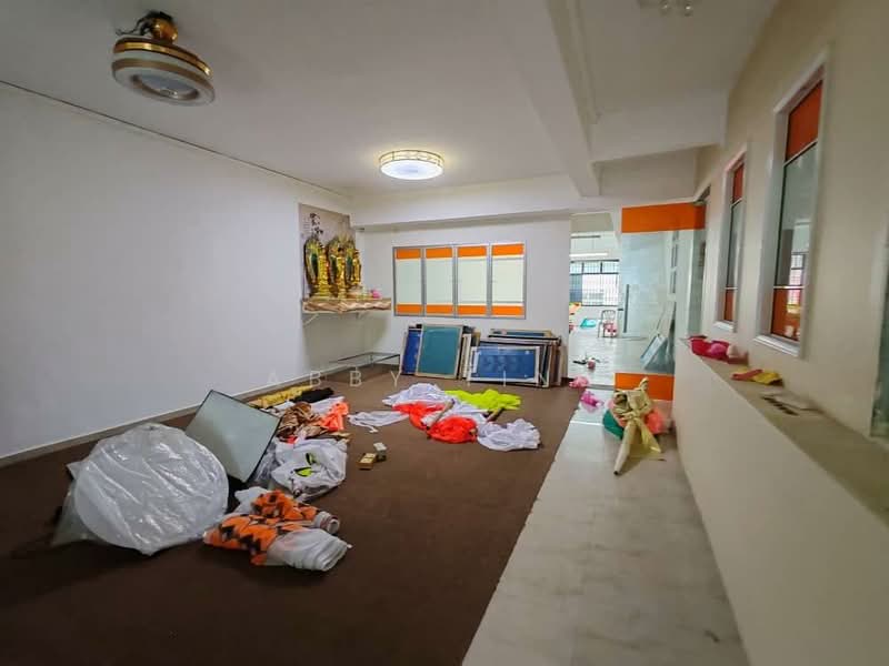 Shop / Office for Sale in Taman Puteri Wangsa (Ulu Tiram) - Abby Ting - PropertyGuru.com.my