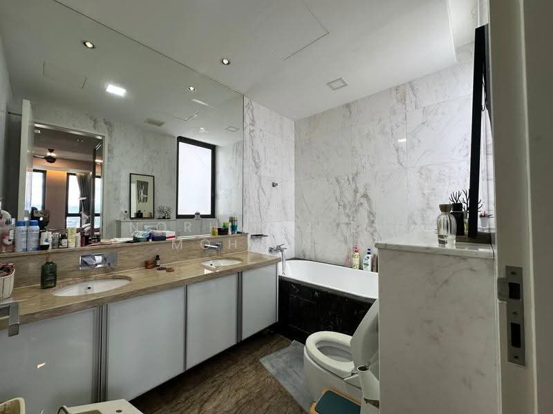 Condominium for Sale at Icon Residence - Norhafiz Bin Mohd Nor - Bathroom - PropertyGuru.com.my