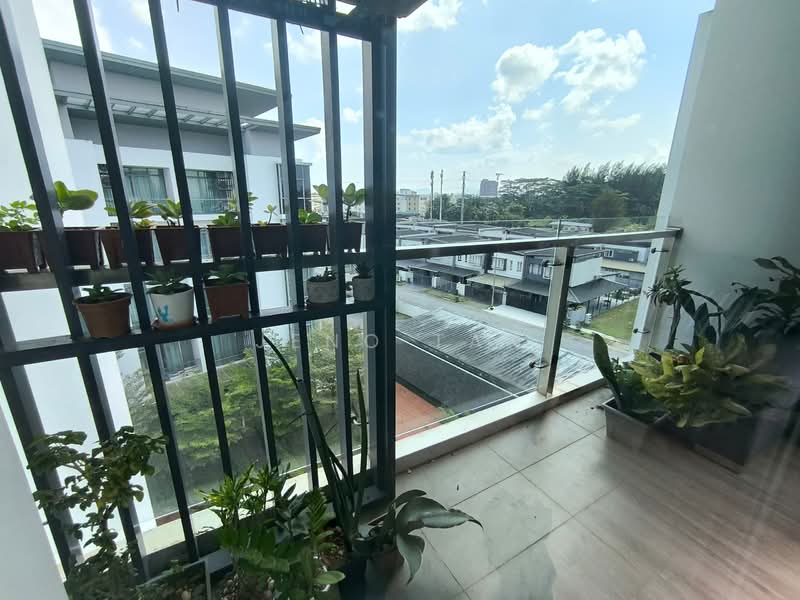 The Park Residence untuk Untuk Disewa - RM 3,000 /bulan, Feb 2026 - Balcony - PropertyGuru.com.my