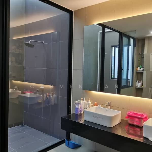 Semi-Detached House for Rent in Bandar Sungai Long (Selangor) - Carmen Tan - Bathroom - PropertyGuru.com.my