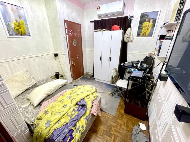 2-storey Terraced House for Sale in Bukit Sentosa (Rawang) - Tasya Ruslan - Bedroom - PropertyGuru.com.my