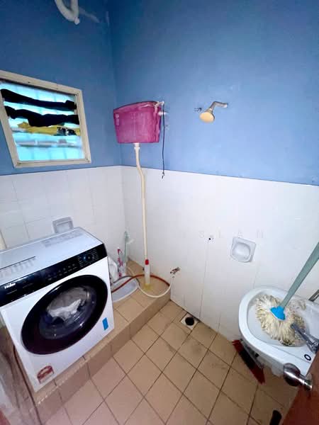 2-storey Terraced House for Sale in Bukit Sentosa (Rawang) - Tasya Ruslan - Bathroom - PropertyGuru.com.my