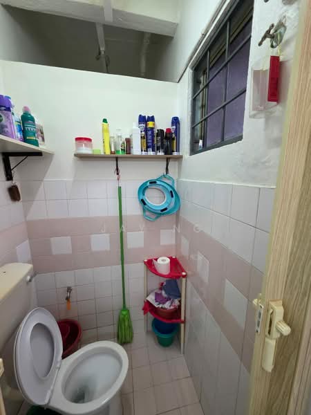 Sri Anggerik 1 untuk Untuk Dijual - RM 240,000, Feb 2026 - Bathroom - PropertyGuru.com.my
