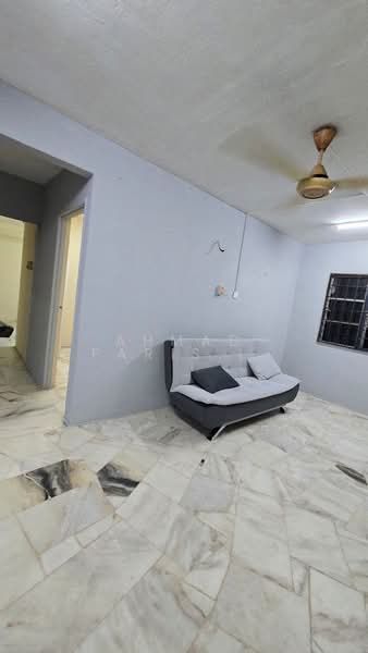 Flat for Rent at Flat PKNS Section 7 - AHMAD FARIS RAHIMI - Living Room - PropertyGuru.com.my