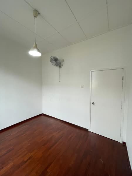 Villa Damansara untuk Untuk Disewa - RM 2,500 /bulan, Feb 2026 - PropertyGuru.com.my