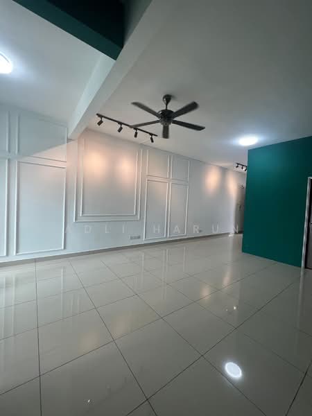 SuriaMas Suites untuk Untuk Dijual - RM 499,000, Feb 2026 - Living Room - PropertyGuru.com.my