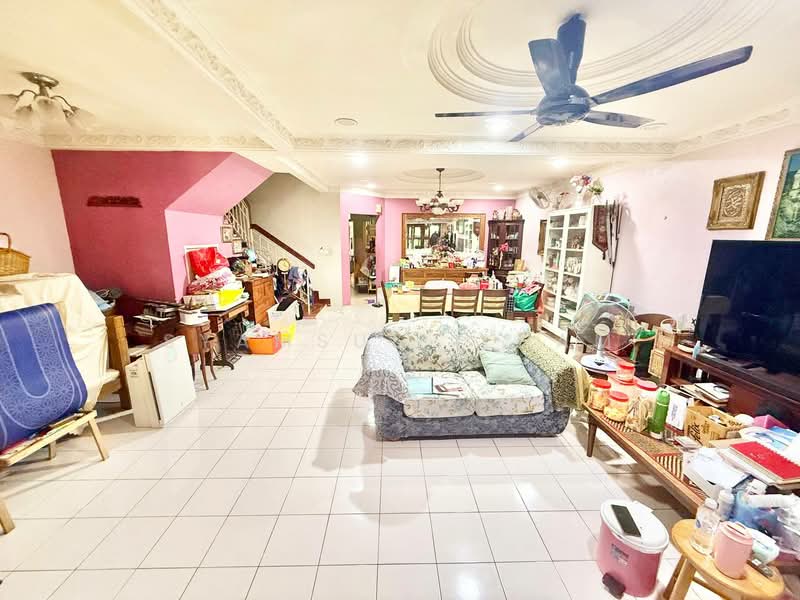 2-storey Terraced House for Sale in Kota Damansara (Selangor) - Syamsul Ilham - Living Room - PropertyGuru.com.my