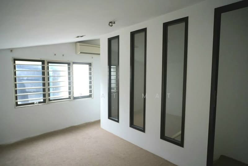 2.5-storey Terraced House for Sale in Taman Mutiara Indah (Puchong) - Izzati Mat - Interior - PropertyGuru.com.my