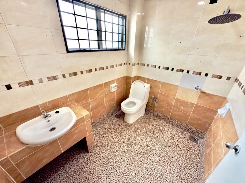 2-storey Terraced House for Sale in Desa Coalfields (Ijok) - Nur Adibah Ishak - Bathroom - PropertyGuru.com.my