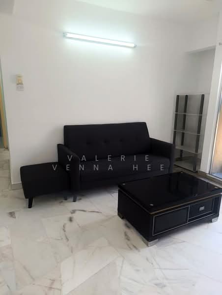 Apartment for Sale at Vista Lavender - Valerie Venna Hee - Living Room - PropertyGuru.com.my