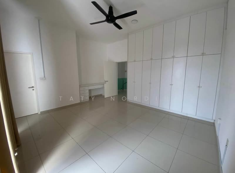 2-storey Terraced House for Rent in Seremban (Negeri Sembilan) - Taty Nordin - Bedroom - PropertyGuru.com.my