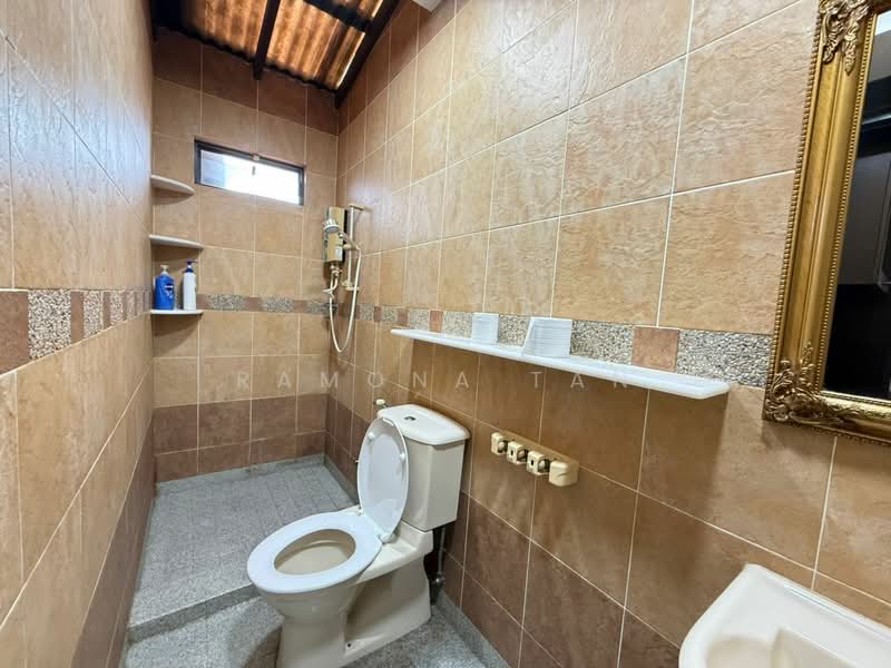 Semi-Detached House for Sale in Taman Nam Yang (Melaka City) - Ramona Tan - Bathroom - PropertyGuru.com.my
