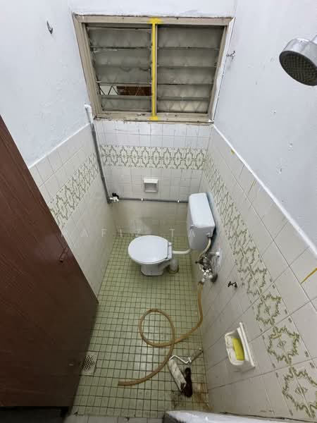 2-storey Terraced House for Sale in Taman Sri Gombak (Gombak) - Hafiz Tajri - Bathroom - PropertyGuru.com.my