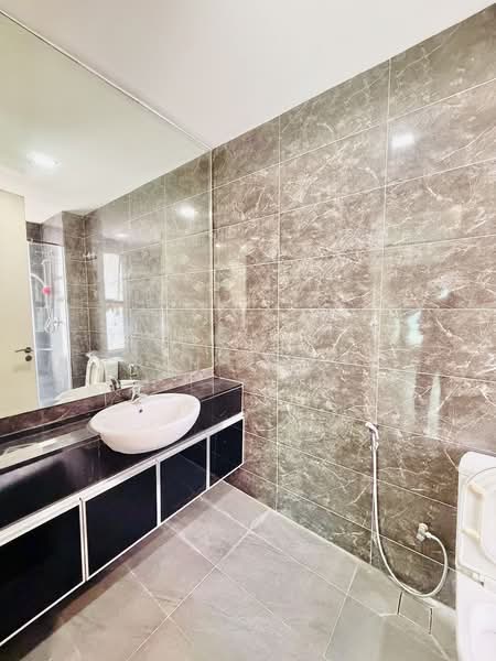 Bungalow for Rent in Taman TTDI Jaya (Shah Alam) - Erin Yusof - Bathroom - PropertyGuru.com.my