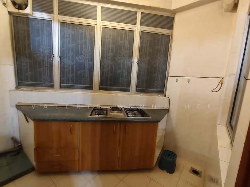 Condominium for Sale at Impian Heights - Valerie Venna Hee - Kitchen - PropertyGuru.com.my