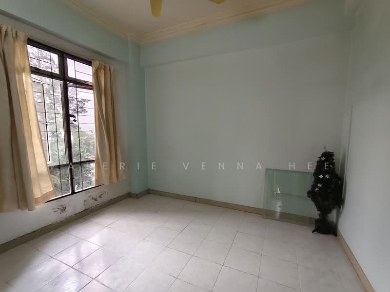Condominium for Sale at Impian Heights - Valerie Venna Hee - Bedroom 2 - PropertyGuru.com.my