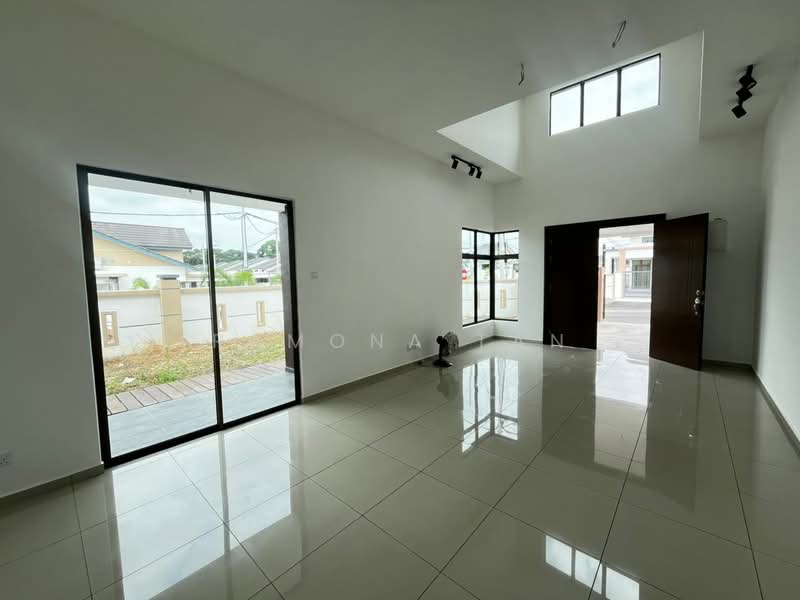 1-storey Terraced House for Rent in Melaka City (Melaka) - Ramona Tan - Living Room - PropertyGuru.com.my