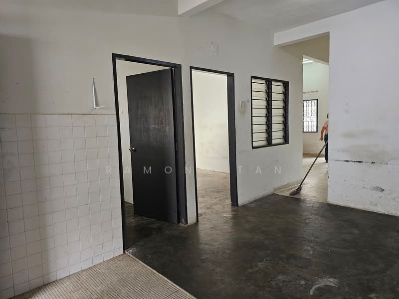 Taman Muzaffar Shah untuk Untuk Dijual - RM 220,000, Feb 2026 - Interior - PropertyGuru.com.my