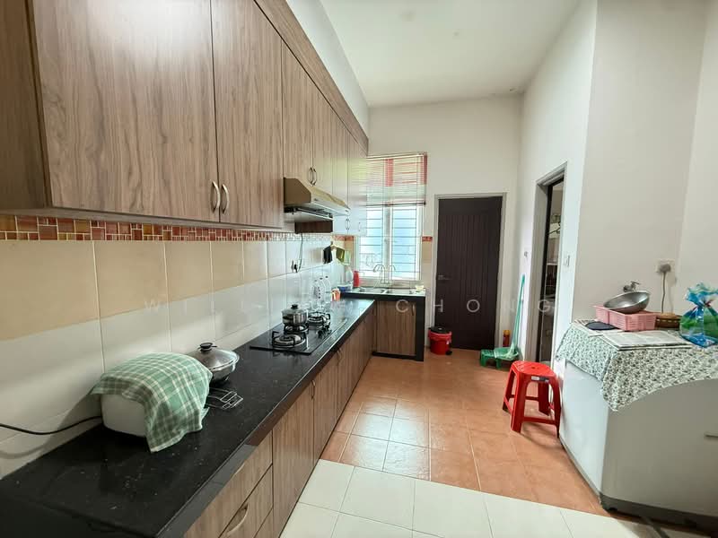 1-storey Terraced House for Sale in Taman Cheng Setia (Cheng) - William Chong - Kitchen - PropertyGuru.com.my