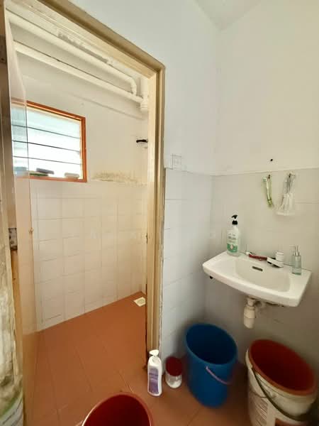 Flat for Sale at Taman Plentong Utama - Zack Chow - Bathroom - PropertyGuru.com.my