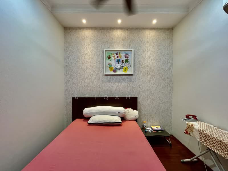 2-storey Terraced House for Sale in Puchong (Selangor) - Afiqah . - Bedroom - PropertyGuru.com.my