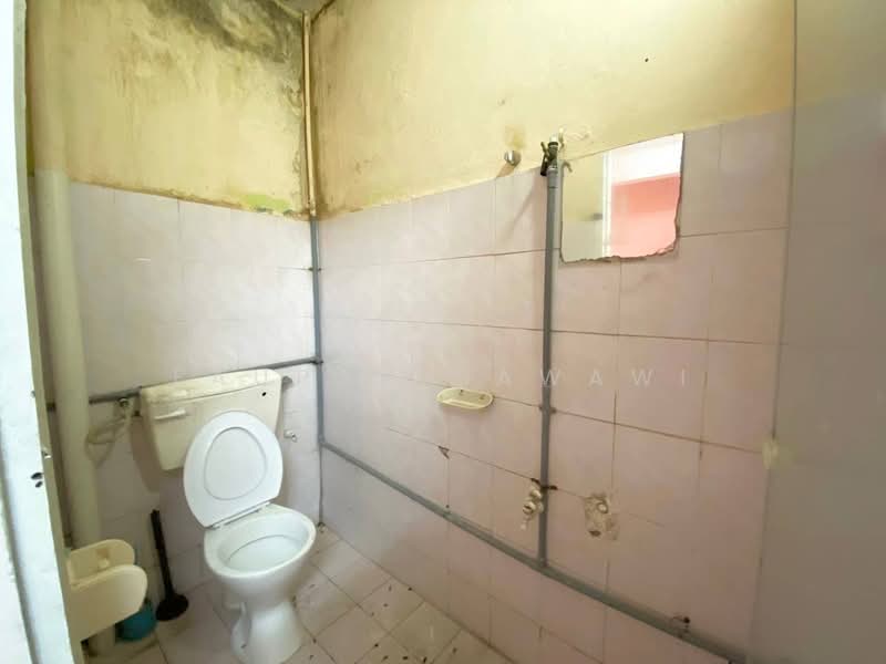 Taman Beringin @ Jinjang untuk Untuk Dijual - RM 295,000, Feb 2026 - Bathroom - PropertyGuru.com.my