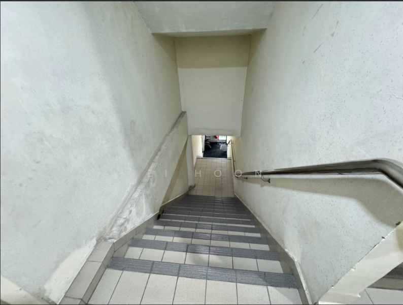 Factory for Rent in Nibong Tebal (Penang) - Pei Hoon - Corridor - PropertyGuru.com.my