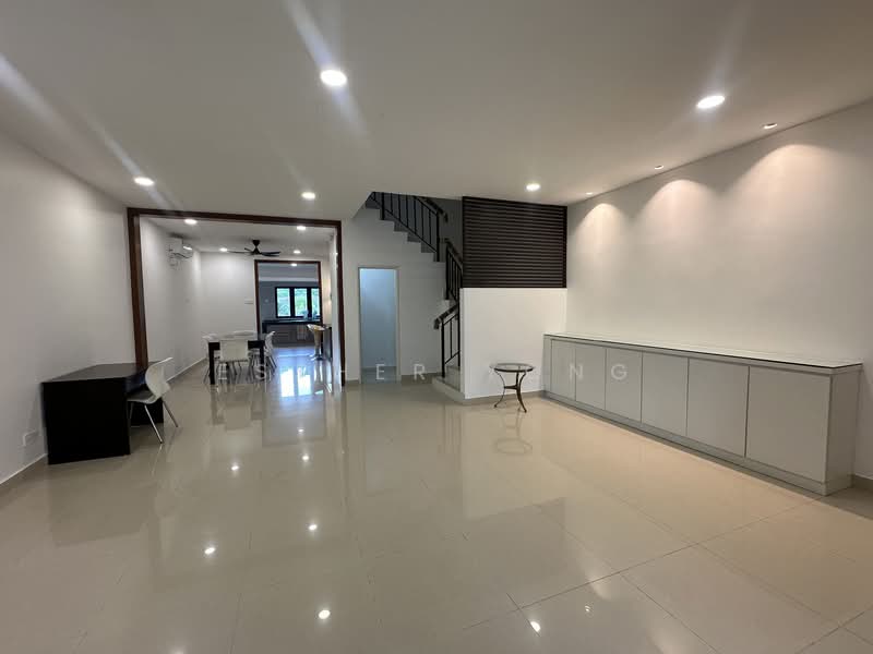 3-storey Terraced House for Rent in Taman Sungai Sering (Cheras) - Esther Yong - Living Room - PropertyGuru.com.my