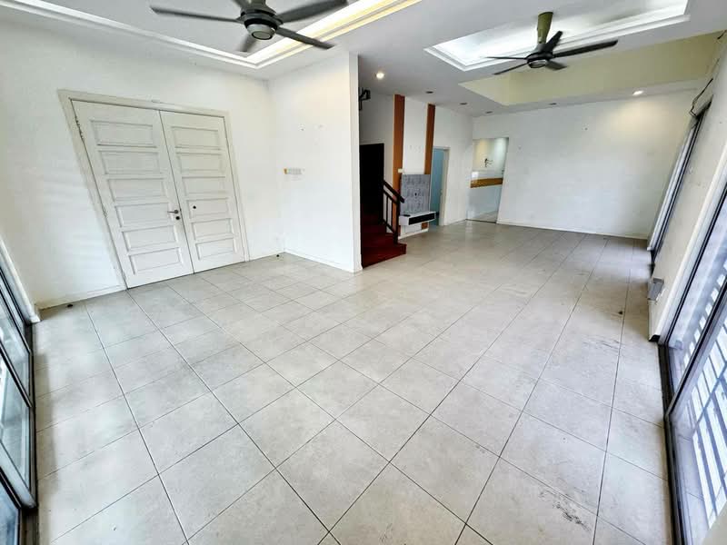 Anjung Suasana, Bandar Seri Putra, Bangi untuk Untuk Dijual - RM 850,000, Feb 2026 - Living Room - PropertyGuru.com.my