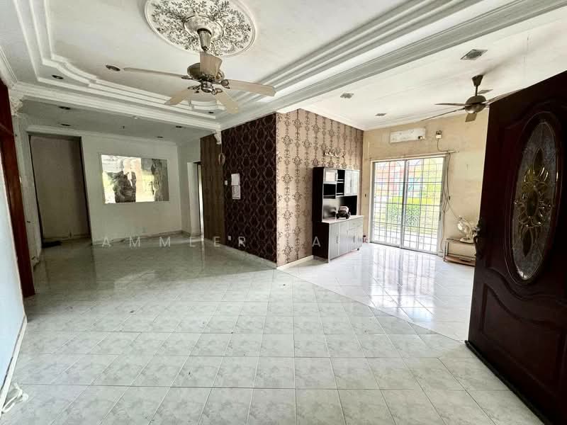 1-storey Terraced House for Sale in Taman Semenyih Indah (Semenyih) - Ammeer Nadzrai - Living Room - PropertyGuru.com.my