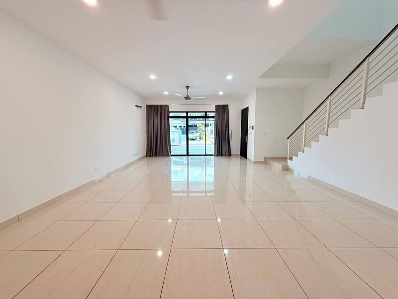 2-storey Terraced House for Sale in Horizon Hills (Iskandar Puteri (Nusajaya)) - Winson Tan - Living Room - PropertyGuru.com.my