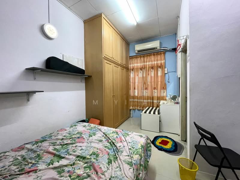 Semi-Detached House for Sale in Kampung Pantai Jerjak (Gelugor) - Lim Yi An - Bedroom - PropertyGuru.com.my