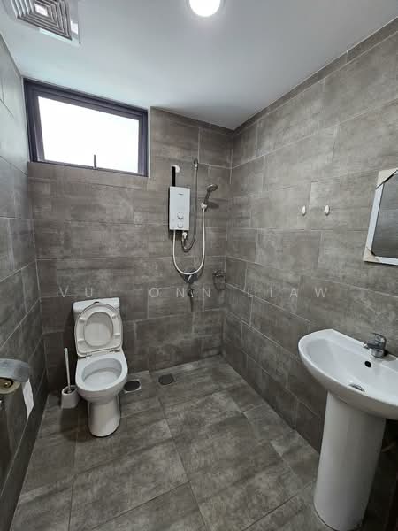 Condominium for Rent at The Light Residences - Vui Onn Liaw - Bathroom - PropertyGuru.com.my