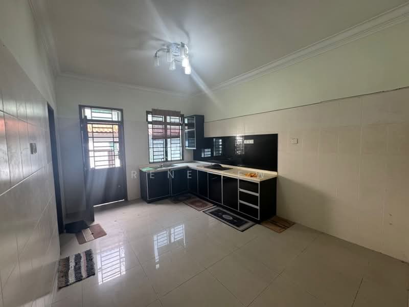 2-storey Terraced House for Sale in Bandar Dato Onn (Tebrau) - Rene Tew - Kitchen - PropertyGuru.com.my
