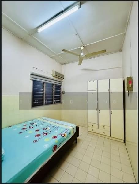 Semi-Detached House for Sale in Taman Johor Jaya (Johor Bahru) - Richard Yong - Bedroom - PropertyGuru.com.my