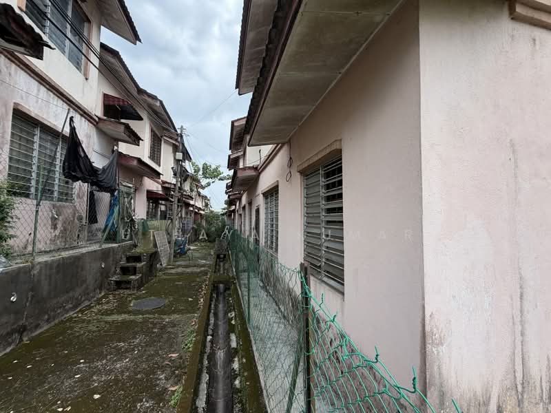 Townhouse for Sale in Taman Bayu Permai (Rawang) - Uthaya Kumar - Exterior - PropertyGuru.com.my