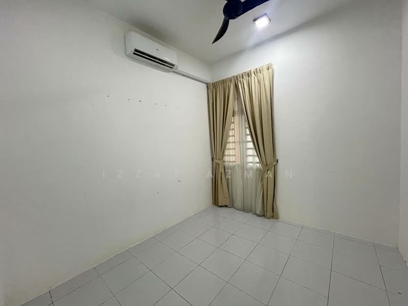 2-storey Terraced House for Sale in Taman Jack Bandar Baru Kuantan Putri (Kuantan) - Izzat Azman - Bedroom - PropertyGuru.com.my