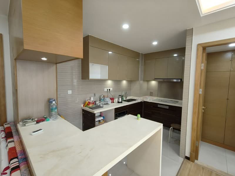 Service Residence for Sale at R&F Princess Cove Phase 1 - Jolin Ng - Kitchen - PropertyGuru.com.my