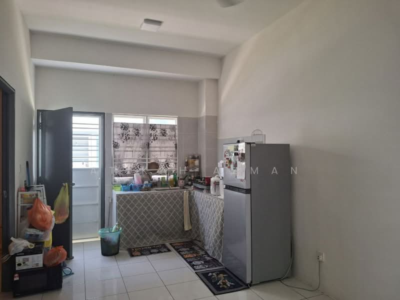 Townhouse for Sale in Dengkil (Selangor) - Atikah Azman - Kitchen - PropertyGuru.com.my