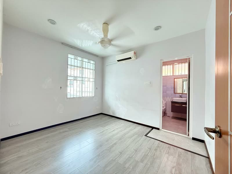 Semi-Detached House for Sale in Kota Kinabalu (Sabah) - Vui Onn Liaw - Bedroom - PropertyGuru.com.my