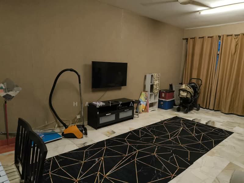 Apartment for Sale at Pangsapuri Lagoon Perdana - Hamizah . - Living Room - PropertyGuru.com.my