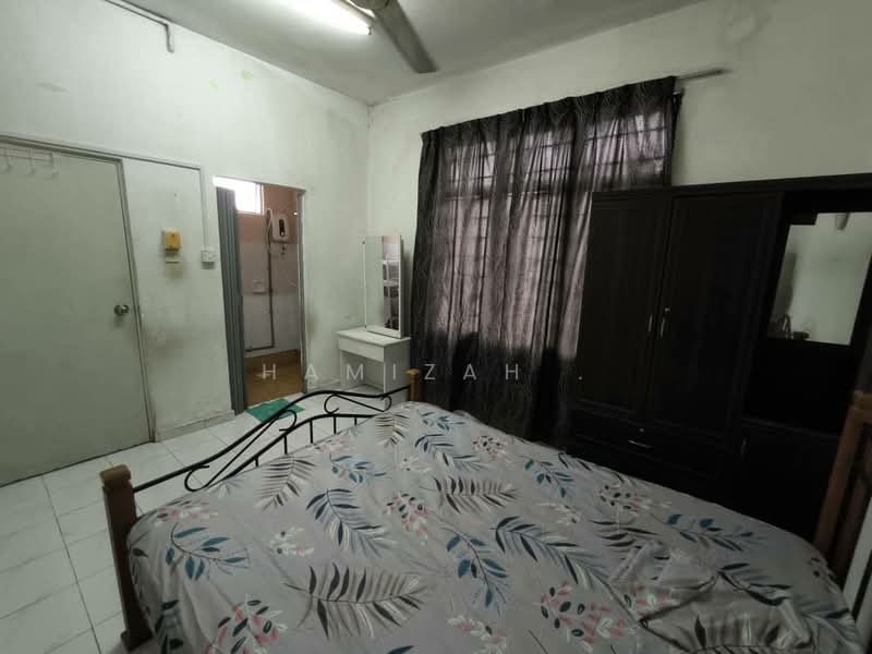 Apartment for Sale at Pangsapuri Lagoon Perdana - Hamizah . - PropertyGuru.com.my